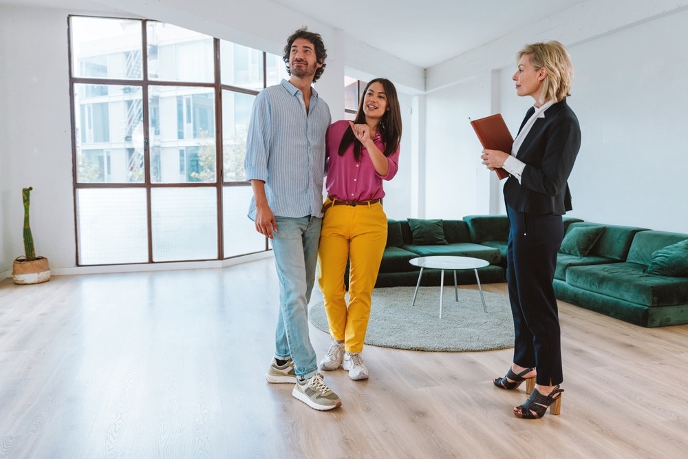 When To Schedule A Tour For The Best Studio Apartment Availability